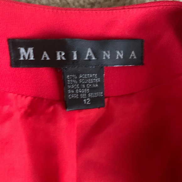 Marianna Short Sleeve Red Skirt Suit Size 12 - Picture 3 of 3